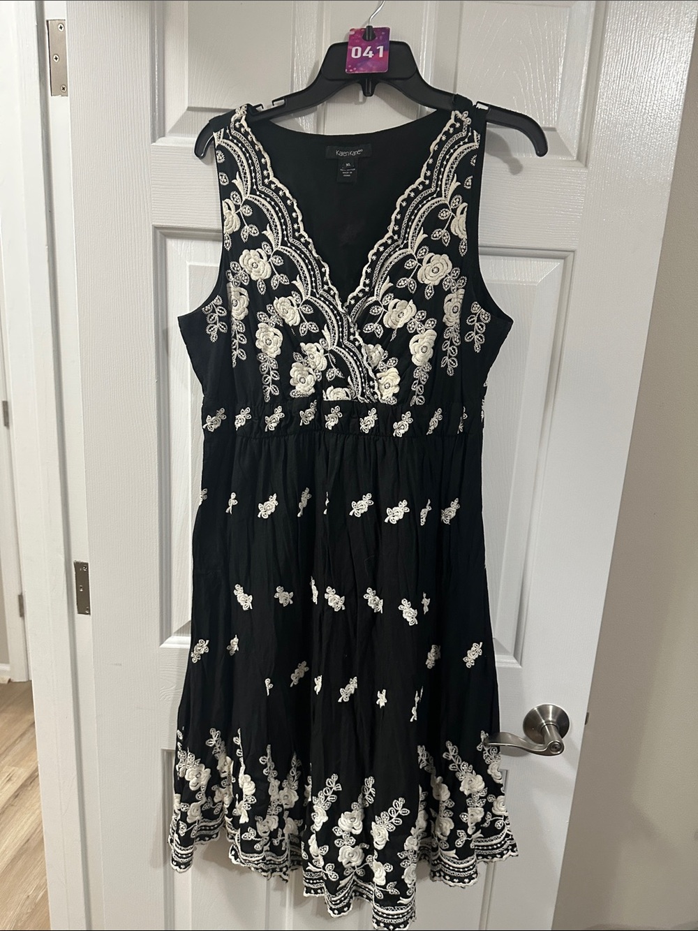Karen Kane Black Sleeveless V-Neck Dress with Cream Floral Embroidery